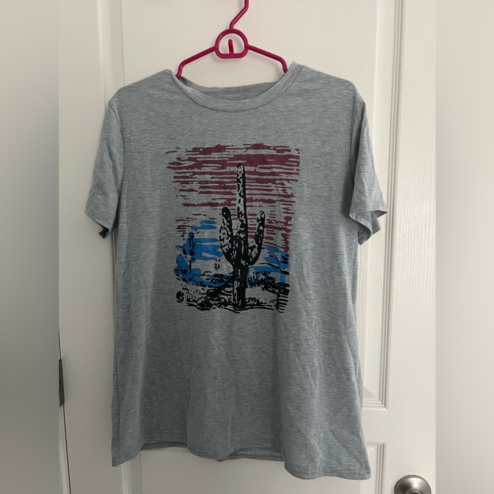Gray Graphic T-Shirt with Cactus Design